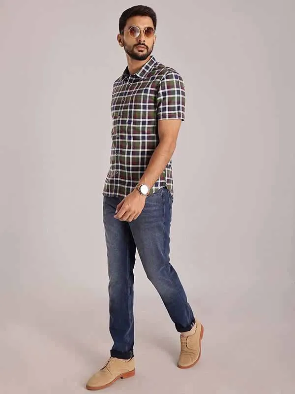 Men Checked Half Sleeve Cotton Shirt